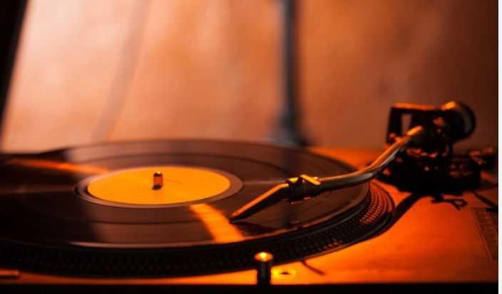TX Whiskey Friday Festivities featuring Vinyl Night